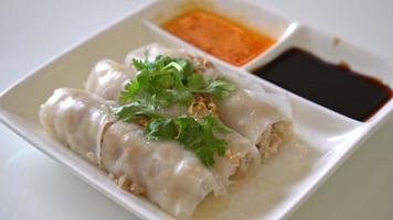 Chinese Steamed Rice Noodle Rolls With Crab - Asian food style video