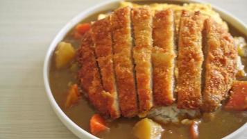curry rice with tonkatsu fried pork cutlet and creamy omelet - Japanese food style video