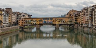 ciudad de florencia arno foto