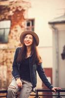 hermosa chica con sombrero foto