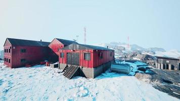 bases antárticas en la península antártica foto