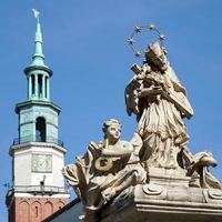 poznan, polonia, 2014. estatua de st. juan nepomuceno en poznan foto