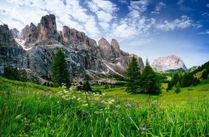 montañas en los alpes foto