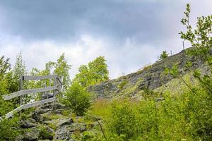 impresionante paisaje noruego detrás de una valla en hemsedal, noruega. foto