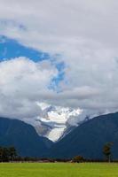 vista panorámica del glaciar fox en nueva zelanda foto