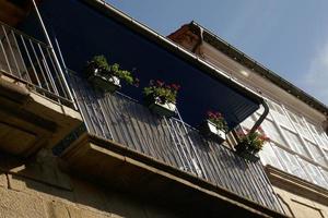 vistas y detalles de las calles y casas de allariz foto