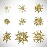 conjunto de estrellas de brillo dorado. conjunto de oro dibujado a mano de elementos de diseño grungy, estrellas. elementos de diseño grunge dorado aislados en blanco. vector