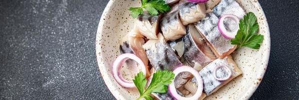 rebanada de caballa pescado en un tazón porción fresca comida saludable comida foto