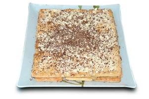 square cake in a dish photo