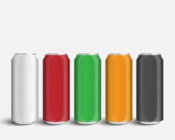 juego de maquetas de refrescos realistas. diseño de plantilla de marca de lata de aluminio en blanco. lata de bebida con espacio de copia. Ilustración de vector de producto 3d.