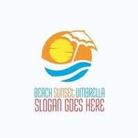 logo de sombrilla de playa puesta de sol vector