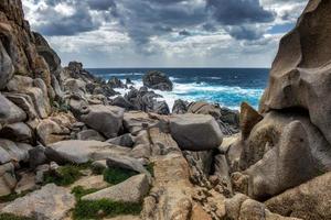 formación rocosa en capo testa cerdeña foto