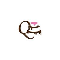 Letter Q icon with wedding cake  design template vector