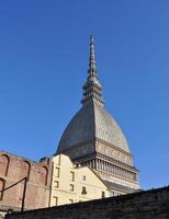 mole antonelliana en turín foto