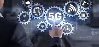 5g concepto de telecomunicaciones de conexión a internet de alta velocidad de cinco generaciones. medios mixtos foto