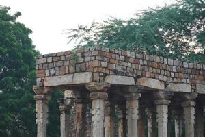 imagen de estructura antigua histórica imágenes de edificios antiguos al aire libre en india foto
