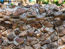 muro de piedra y cemento foto