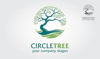 plantilla de logotipo de árbol circular. este logotipo simboliza protección, paz, tranquilidad, crecimiento y cuidado o preocupación por el desarrollo, ilustración del logotipo vectorial. vector