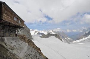 mont blanc en el valle de aosta foto