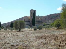 Sant Antimo abbey in Montalcino photo