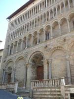 Iglesia de pieve di santa maria, arezzo en toscana, italia foto