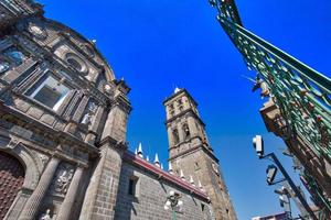 méjico, punto de referencia de la catedral central de puebla foto