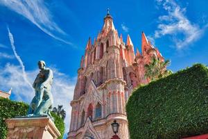 San Miguel de Allende, Landmark Parroquia De San Miguel Arcangel cathedral in historic city center photo