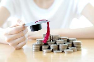 concepto de monedas de educación foto