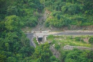 vista de la carretera desde la imagen de la montaña foto