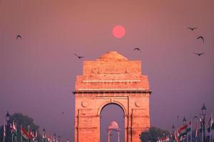 INDIA GATE DELHI POPULAR PALACE photo