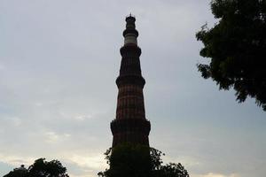 imagen de qutub minar- qutab minar road, delhi foto