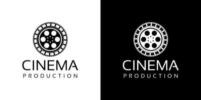 diseño de logotipo de película de cine con cartucho de película antiguo y tira de película vector