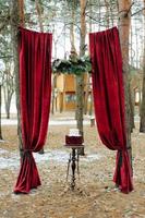 Wedding arch for a winter wedding photo