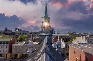 canadá, ciudad histórica vieja de montreal y puerto viejo, principales atracciones turísticas y destino en quebec foto