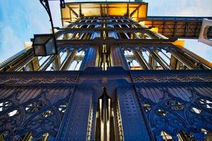 lisboa, entrada del ascensor de santa justa foto