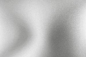 superficie de chapa de acero de onda plateada brillante, fondo de textura abstracta foto