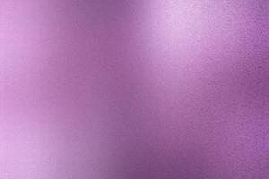 arañazos en la pared de metal púrpura, textura abstracta backgroundc foto