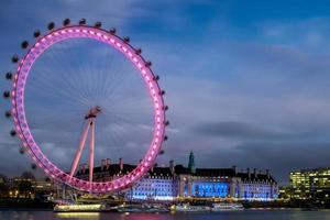 Londres, Reino Unido, 2015. vista del ojo de Londres por la noche foto