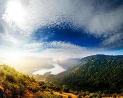 montaña hermoso paisaje foto