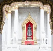 Wat Benchamabophit in Bangkok, Thailand photo