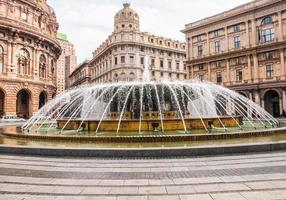 hdr piazza de ferrari en génova foto