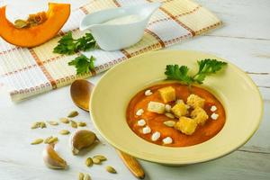Roasted pumpkin soup with garlic croutons