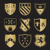 siluetas de escudo de armas para signos y símbolos. basado e inspirado en la antigua heráldica vector