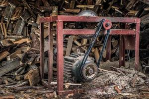 old circular saw photo