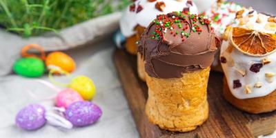 chocolate easter cake pastry treat easter kulich holiday homemade dessert food copy space food background photo