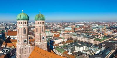 arquitectura panorámica aérea de munich, baviera, alemania. foto