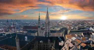 arquitectura panorámica aérea de munich, baviera, alemania. foto