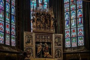 Praga, República Checa, 2014. altar en la catedral de San Vito foto