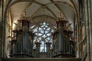 praga, república checa, 2014. el órgano de la catedral de san vito foto