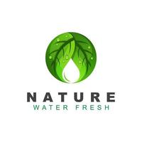 hoja verde o deja la naturaleza con el logo de la gota de agua. plantilla de vector de diseño de logotipo de agua fresca natural